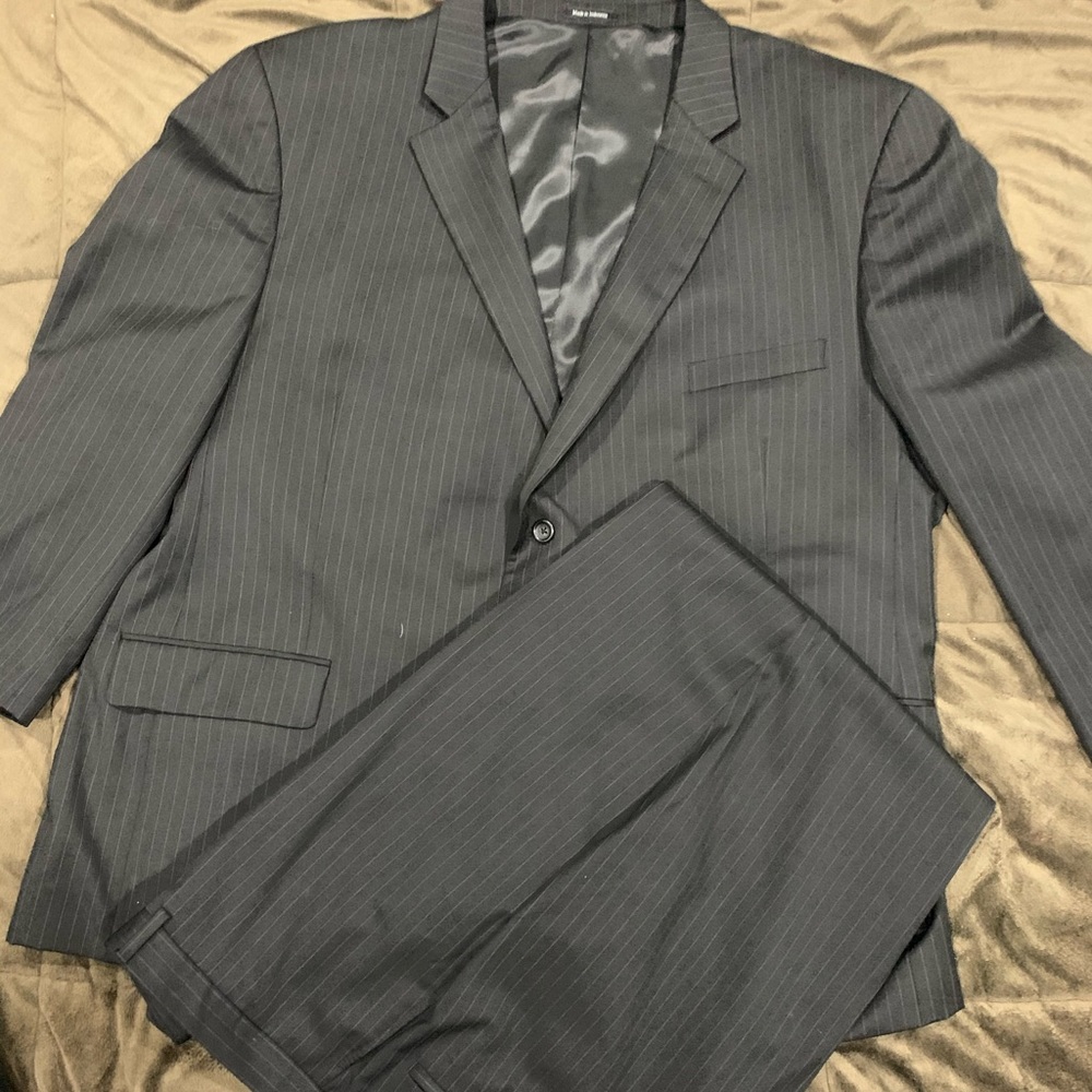 Men’s Pronto Uomo pinned stripe suit
